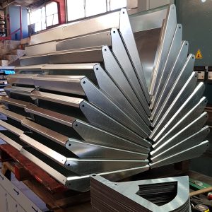 מידוף ומתקני תצוגה