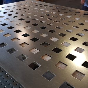 פחים מנוקבים