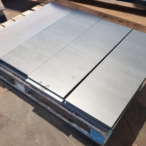 חיתוך פלטות ועוגנים